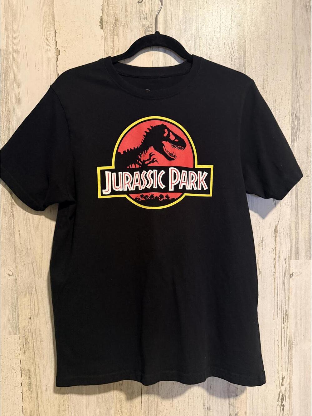 Jurassic Park Men’s Medium Graphic T Shirt